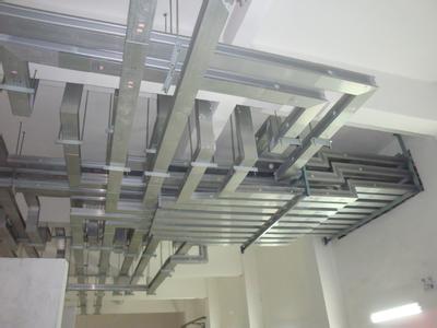 封閉母線槽.jpg 封閉母線槽.jpg