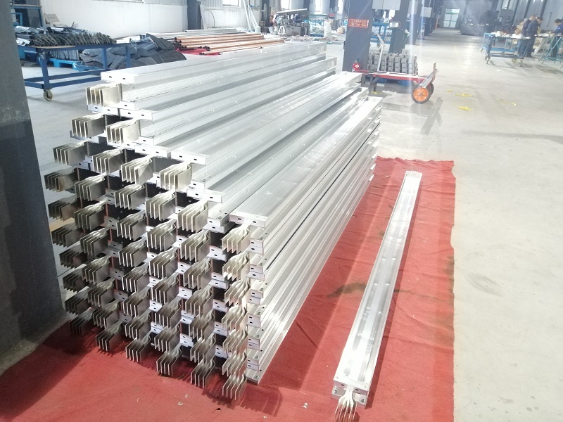 密集型母線槽安裝方法.jpg 密集型母線槽安裝方法.jpg